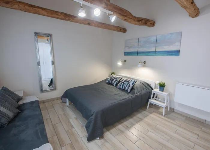 Апартаменты Charmantes Caesar Mit Terrasse By Interhome